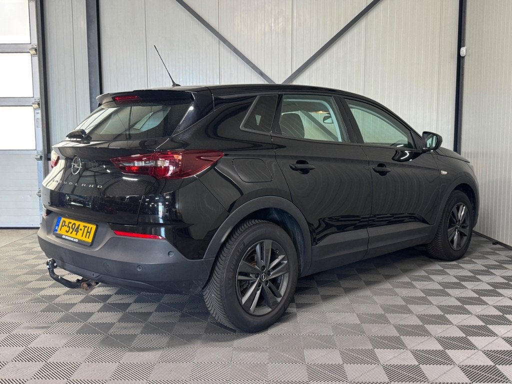 Opel Grandland 1.2 Turbo | Business Edition | Carplay | Came, Auto's, Opel, Gebruikt, Euro 6, 1199 cc, Zwart