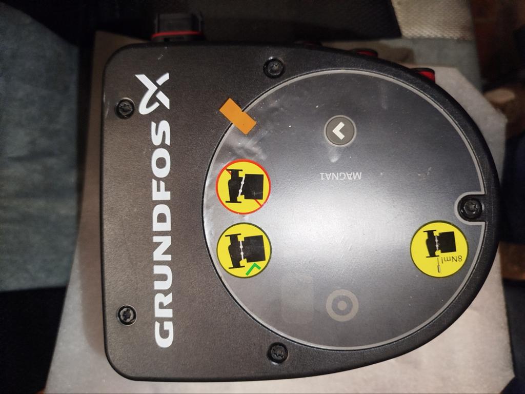 Grundfos, Doe-het-zelf en Verbouw, Verwarming en Radiatoren, Zo goed als nieuw, Overige typen, Ophalen of Verzenden