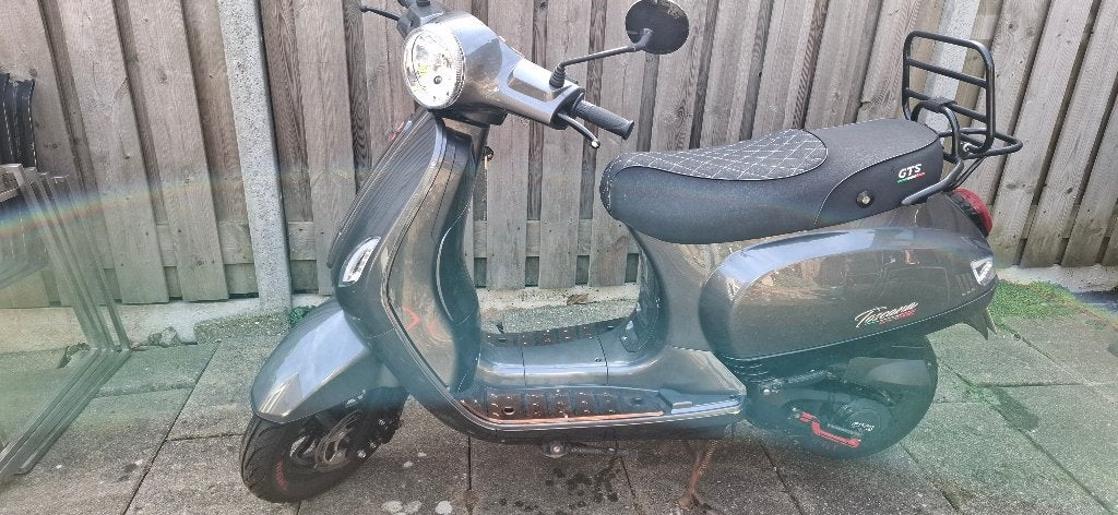GTS Toscana Dynamic Scooter - Grijs, Gebruikt, Gebruikt, Benzine, Ophalen, Overige merken