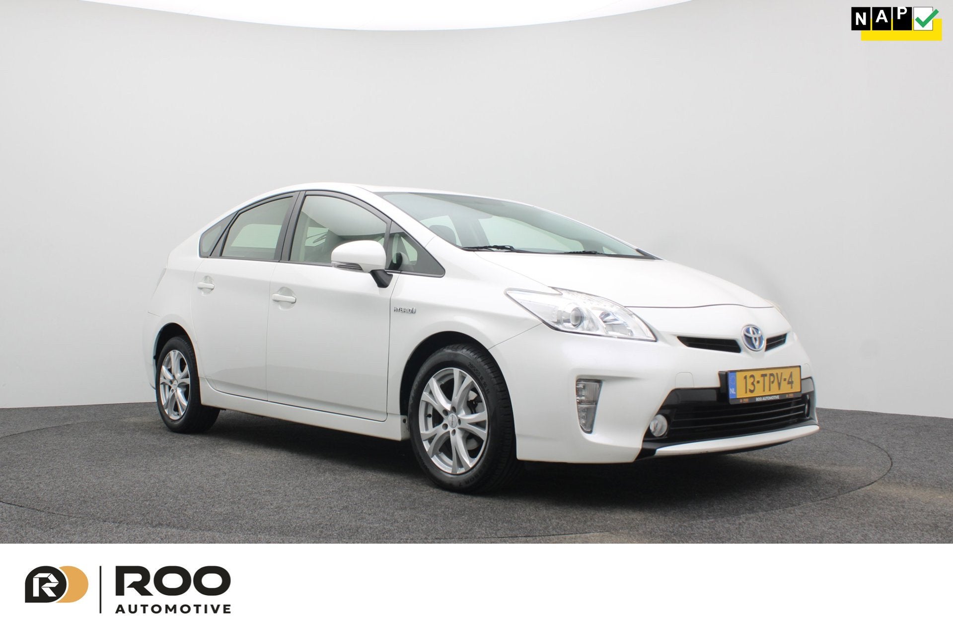 Toyota Prius 1.8 Business Camera NL AUTO, NAP, HISTORIE, NIE, Euro 5, Gebruikt, 1340 kg, 4 cilinders