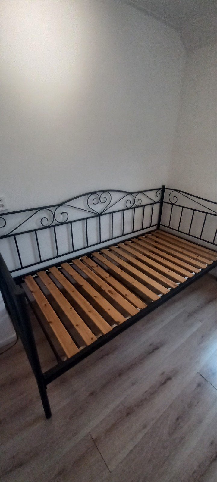 eenpersoonsbed/meidenbed zwart, Huis en Inrichting, Ophalen, Eenpersoons, Metaal, 90 cm
