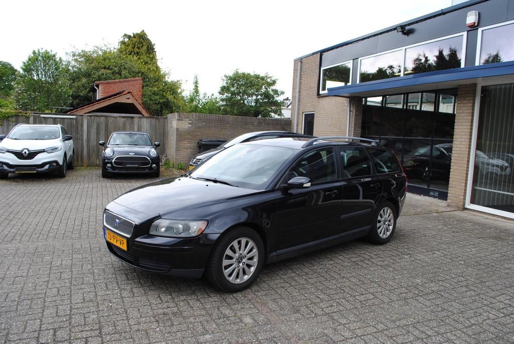 Volvo V50 1.8 Elite, Auto's, Volvo, Voorwielaandrijving, 125 pk, 4 cilinders, 700 kg