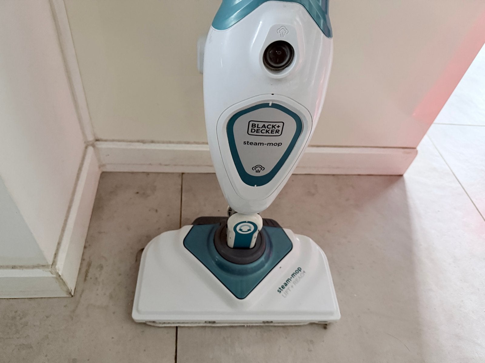 Black+Decker Steam-mop Stoomreiniger - Zo goed als nieuw, Witgoed en Apparatuur, Ophalen, Overige merken, Geschikt voor harde vloeren