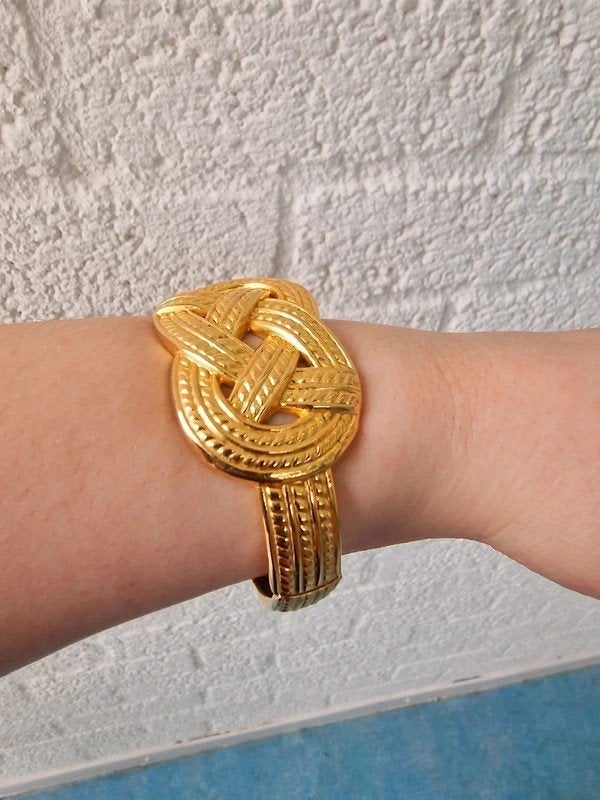 Vintage Jaren 80 Goudkleurige Statement Armband Knoop Motief, Ophalen of Verzenden, Zo goed als nieuw, Goud, Overige materialen