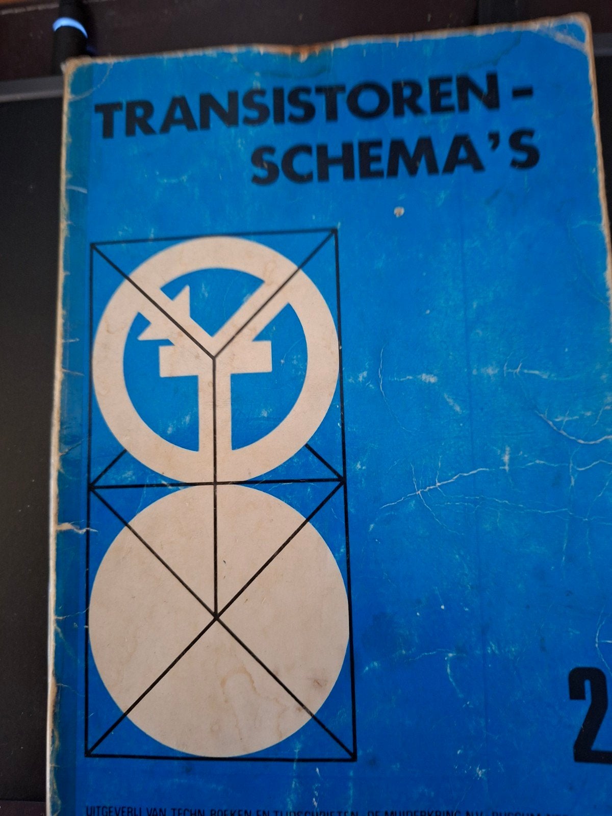 Transistoren-Schema's - Boekje over elektronica, Ophalen of Verzenden, Gelezen, Elektrotechniek, De Samenstellers