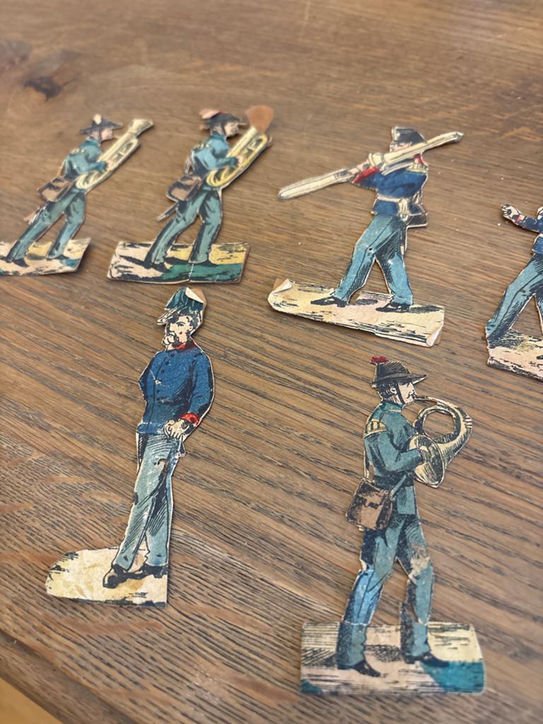 Papieren soldaten?, Ophalen of Verzenden