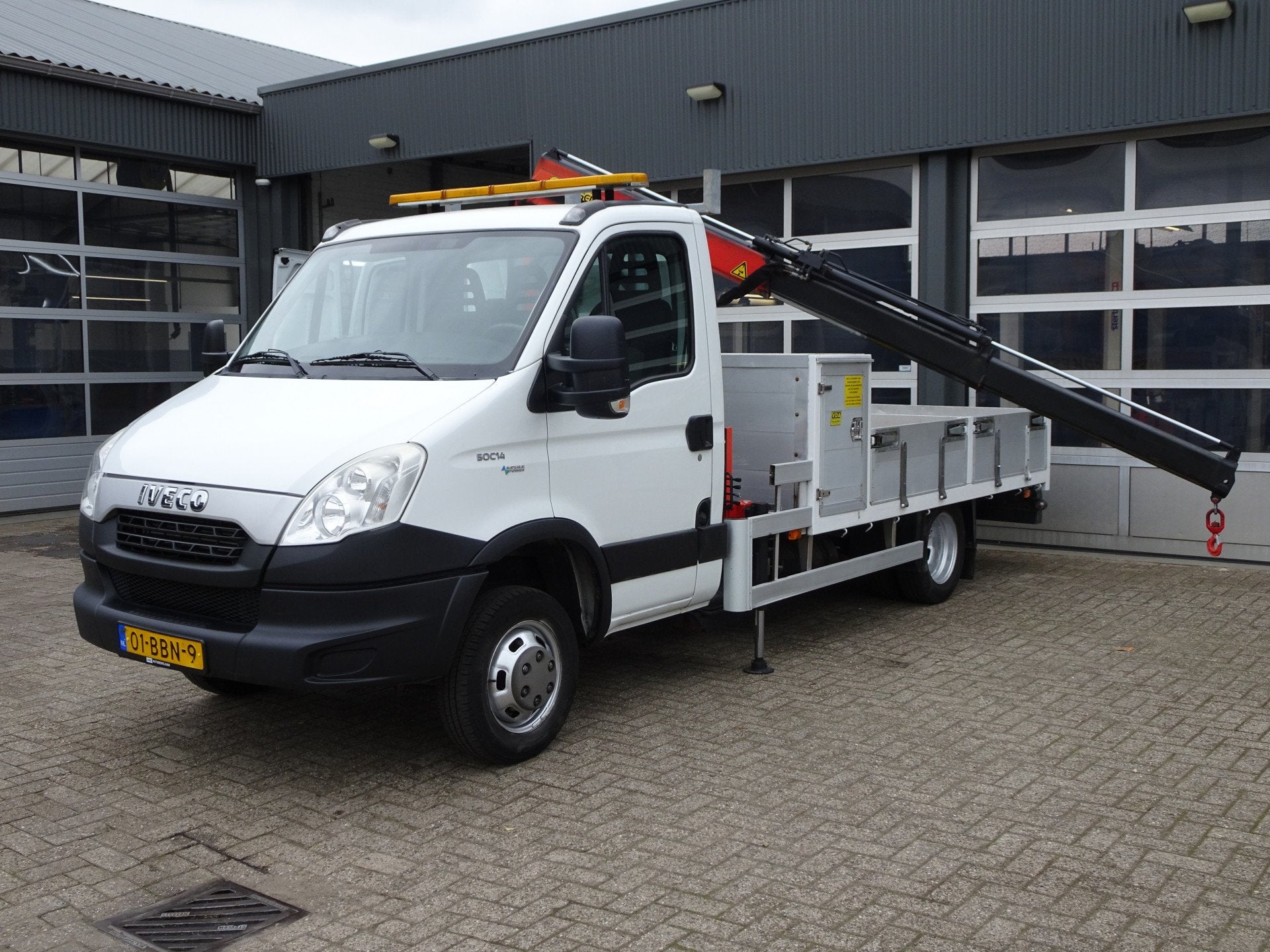 Iveco Daily 50C14G 136pk Cng / Benzine PTO Kraan Palfinger P, Auto's, Bestelauto's, Automaat, Euro 5, Gebruikt, 3560 kg
