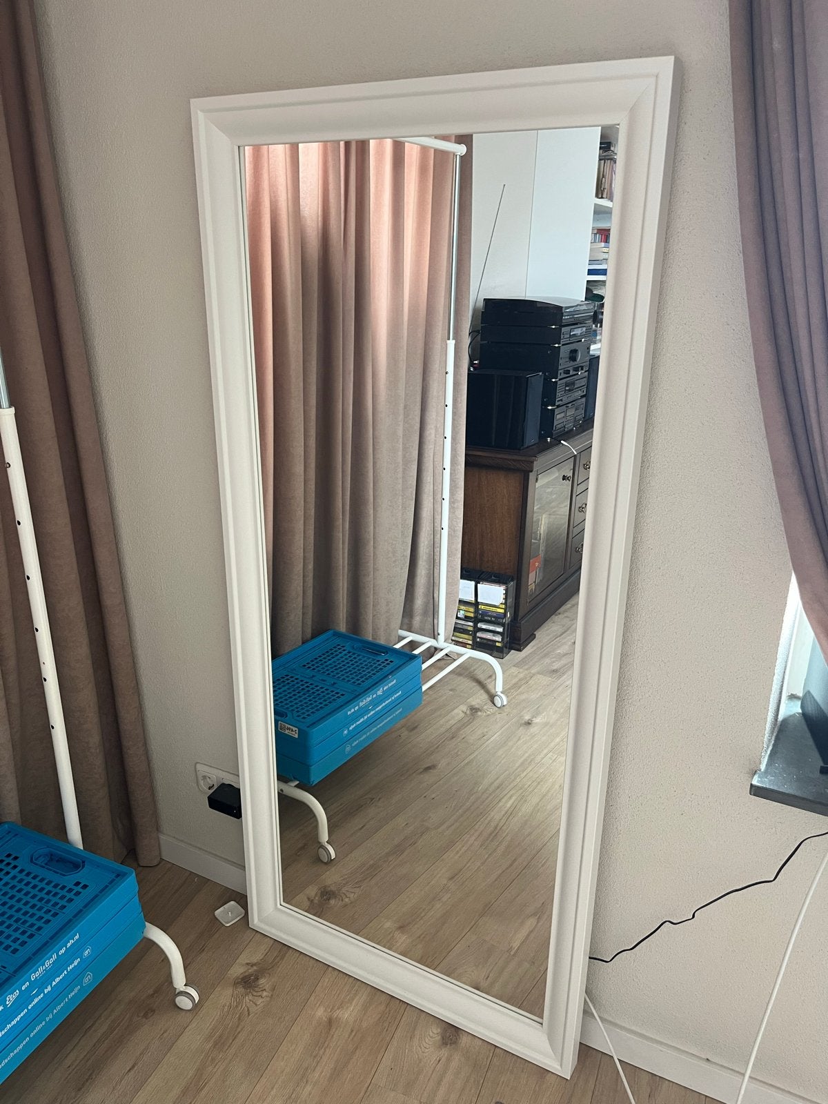 IKEA TOFTBYN spiegel, wit, 75x165 cm, Huis en Inrichting, Woonaccessoires | Spiegels, Ophalen, Zo goed als nieuw, 150 tot 200 cm