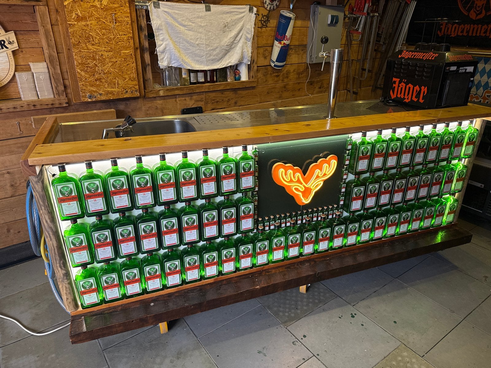 Bier tap met flessenkoeling en Jagermeister tap, Ophalen, Zo goed als nieuw