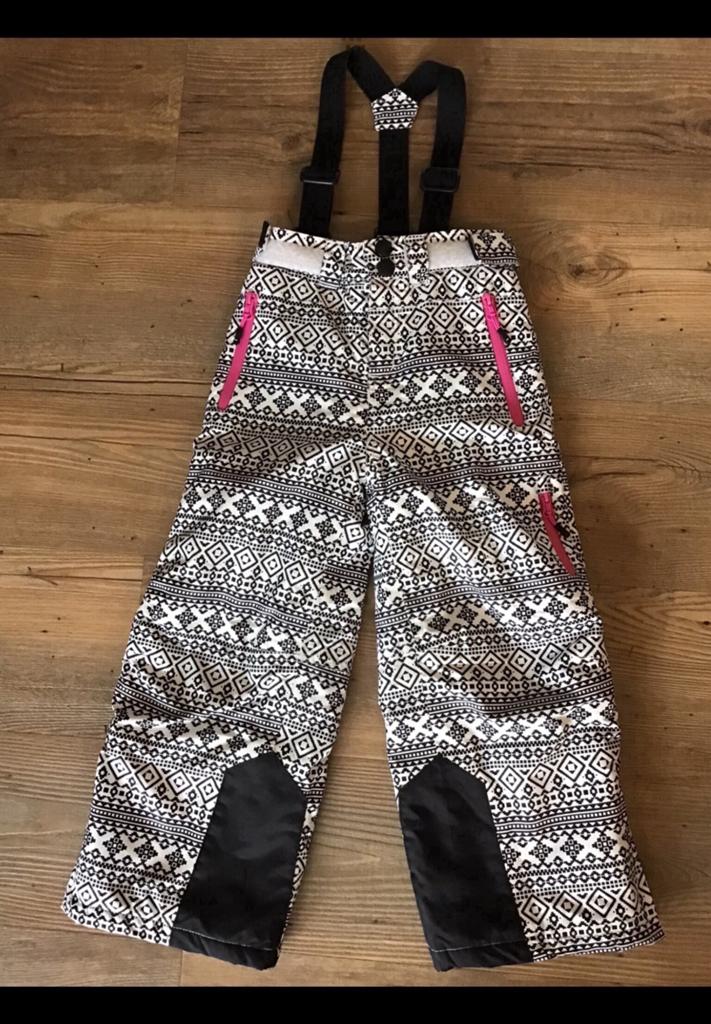 Kinder skibroek sneeuwbroek maat 110 Mountain Peak zwart wit, Overige merken, 100 tot 140 cm, Ophalen of Verzenden, Zo goed als nieuw