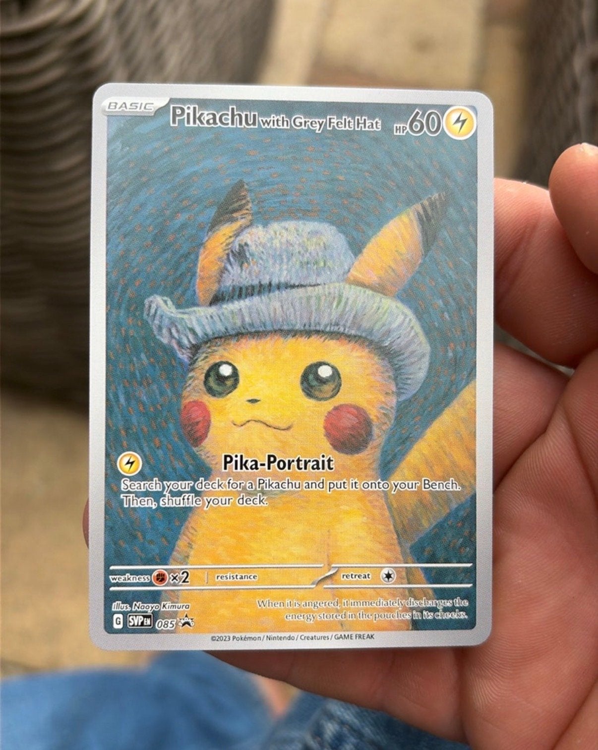 Pikachu met Grijze Vilten Hoed (Van Gogh Promokaart), Ophalen, Zo goed als nieuw, Losse kaart