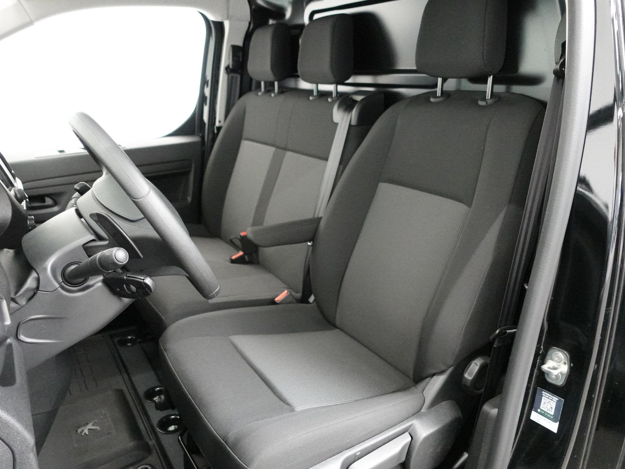 Peugeot Expert 145pk L3 Automaat Airco Cruise Navi Trekhaak, Stof, Gebruikt, 4 cilinders, 2500 kg