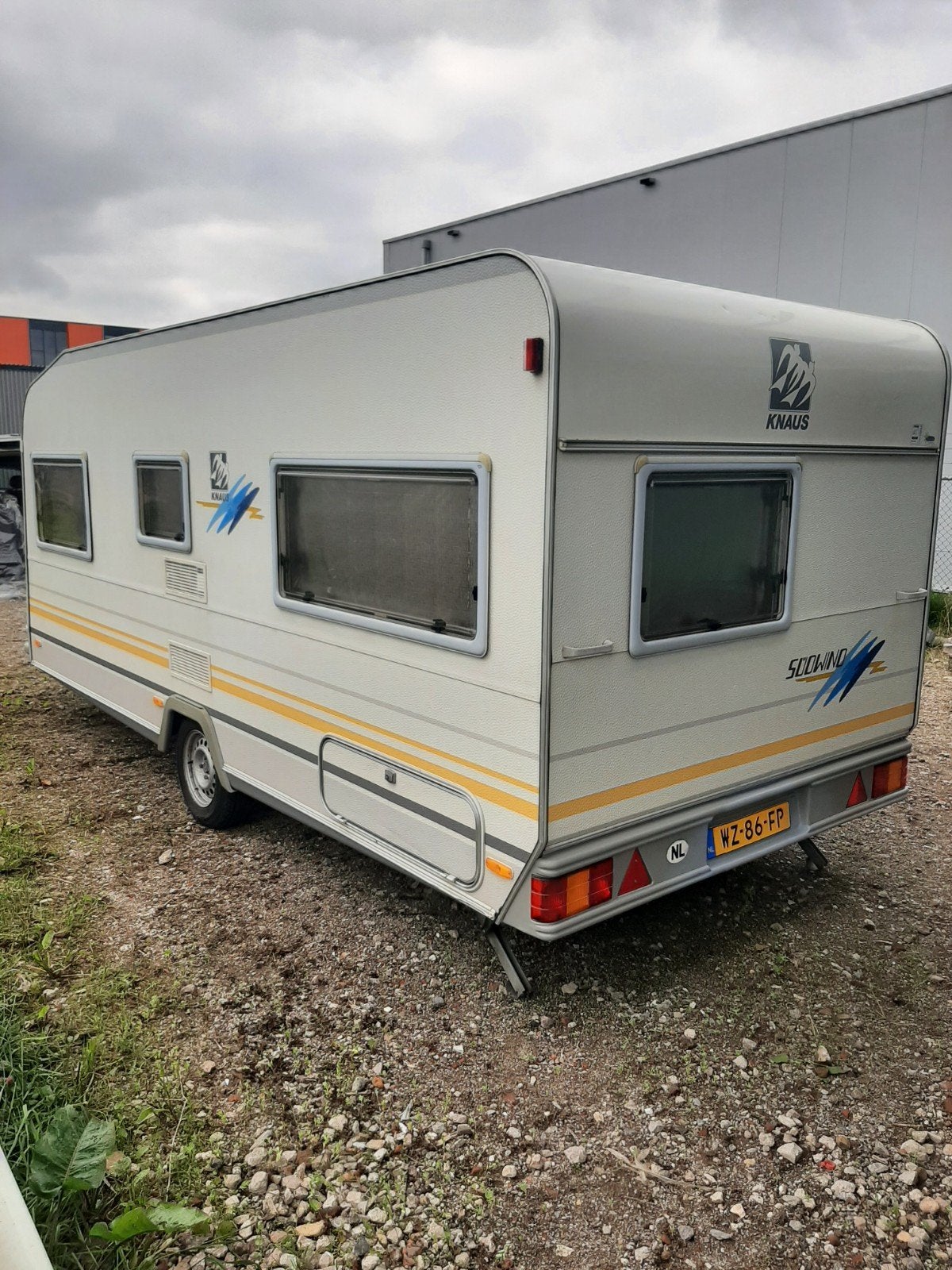 Nette Knaus Sudwind 495 bouwjaar 1997, Caravans en Kamperen, Caravans, Particulier, tot en met 5, 1000 - 1250 kg, Rondzit, Knaus