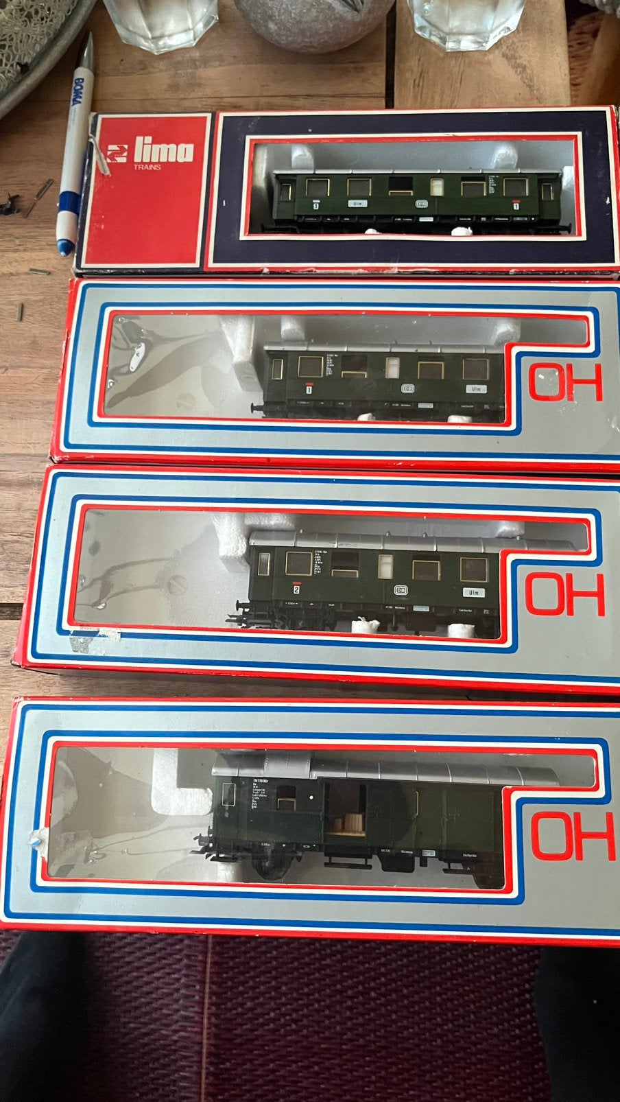 Lima 4x wagons in originele dozen, Gelijkstroom, Wagon, Ophalen of Verzenden, Zo goed als nieuw