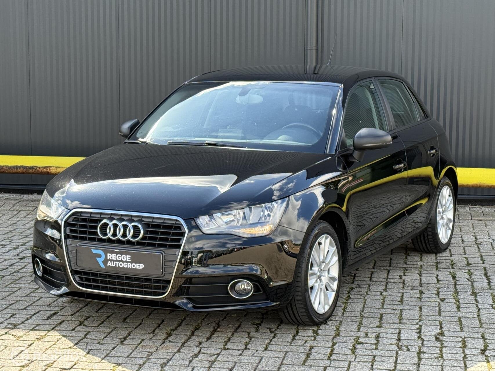 Audi A1 Sportback 1.2 TFSI Ambition TOPSTAAT | CLIMA, Voorwielaandrijving, 86 pk, 4 cilinders, 4 stoelen