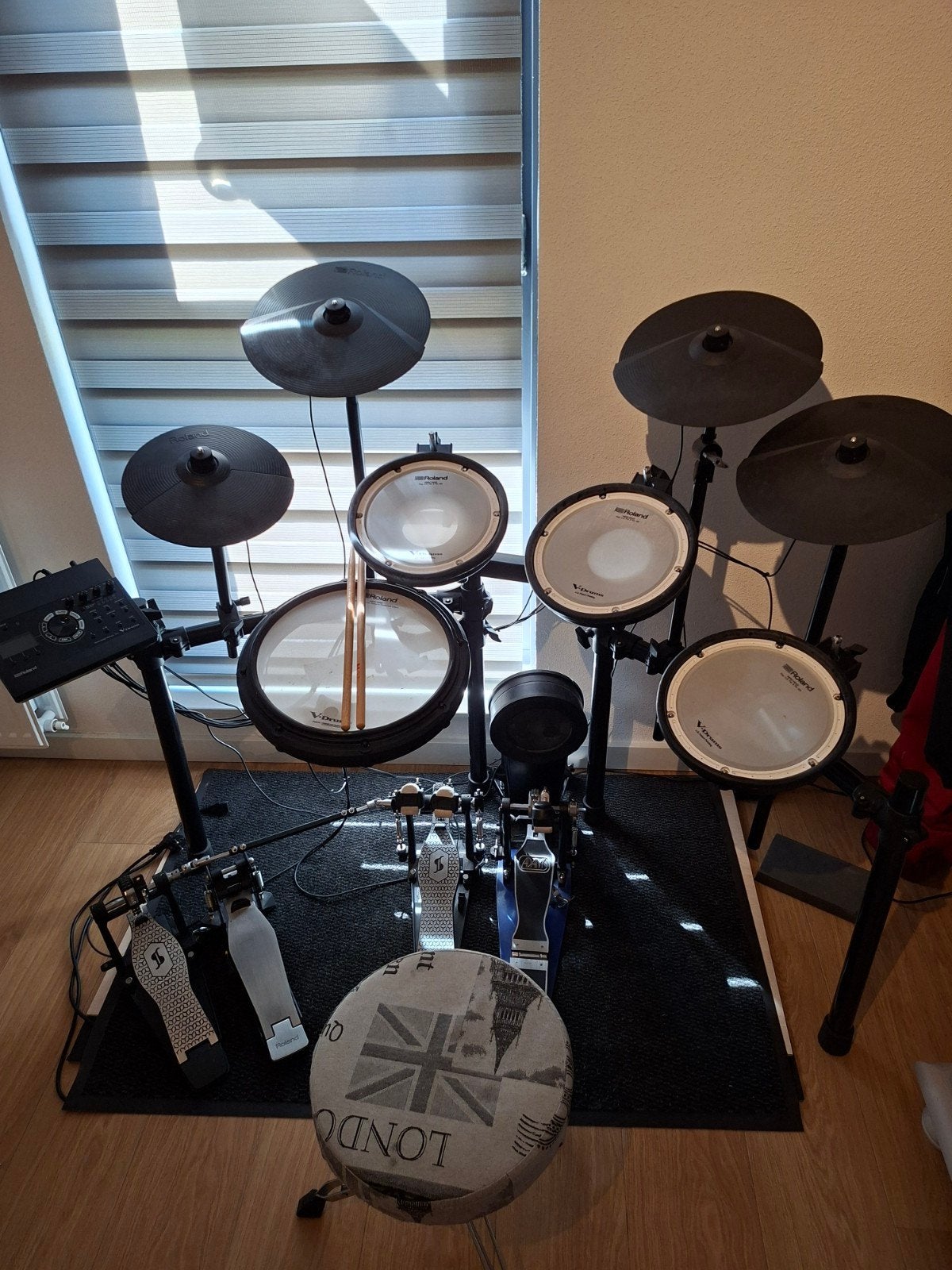Roland td-17 drumstel, Ophalen
