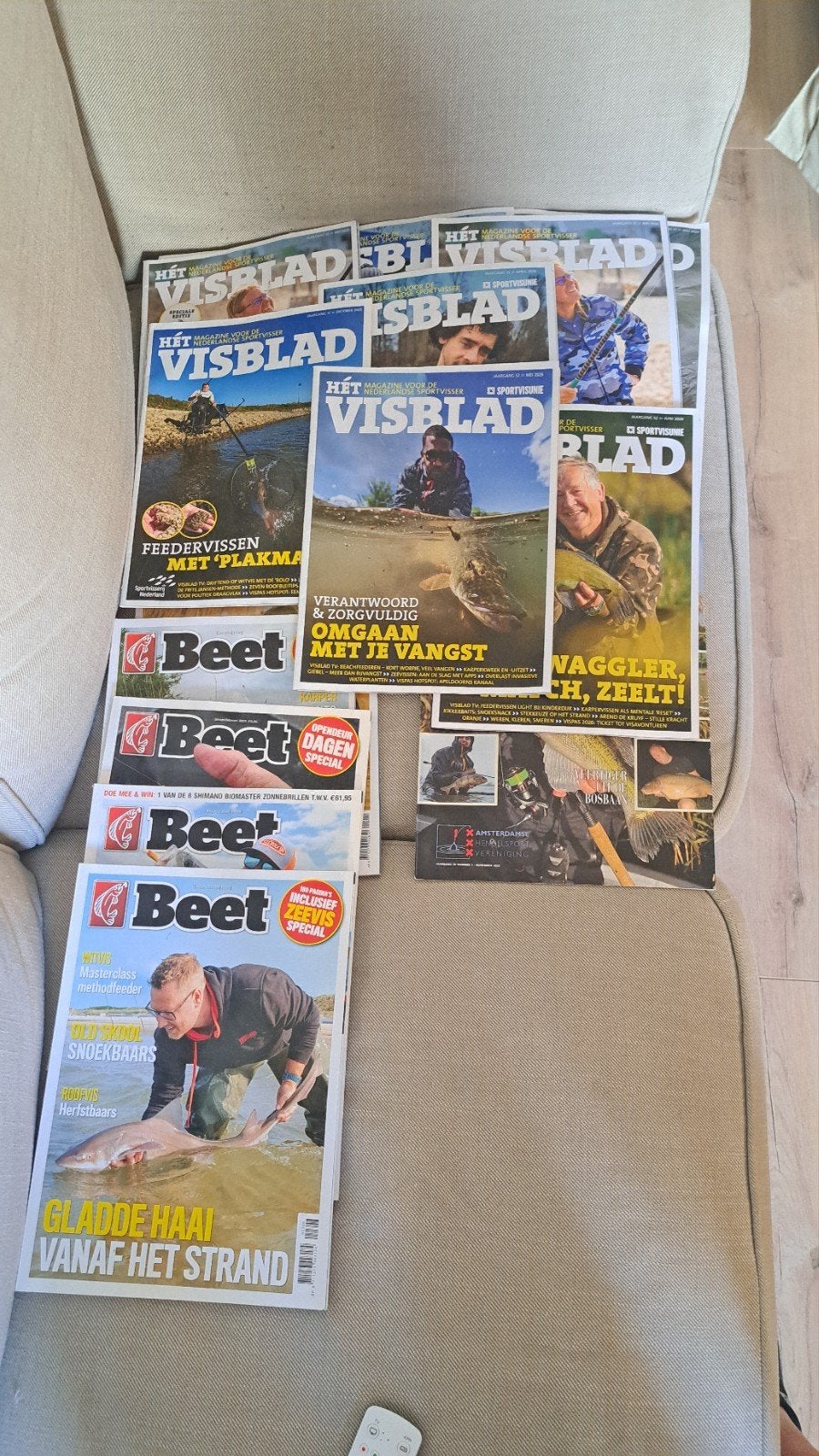 18 vis tijdschriften " Het Visblad' & " Beet", Ophalen, Zo goed als nieuw