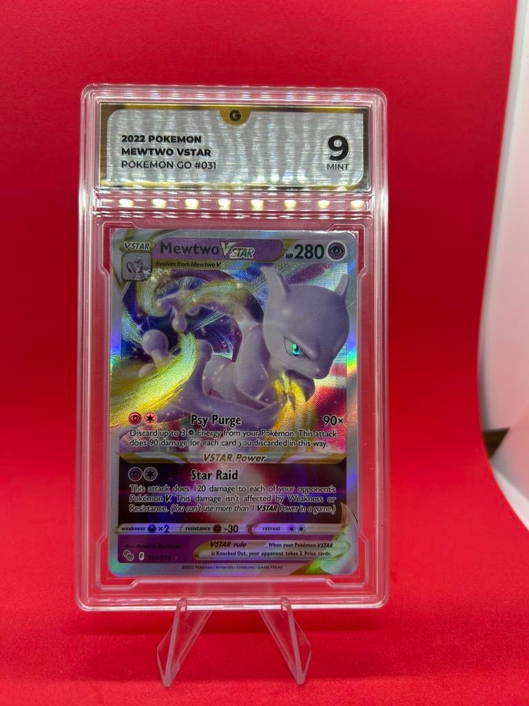 Mewtwo VSTAR 79/78 Pokémon GO – Graded Global Grading 9, Ophalen of Verzenden, Zo goed als nieuw