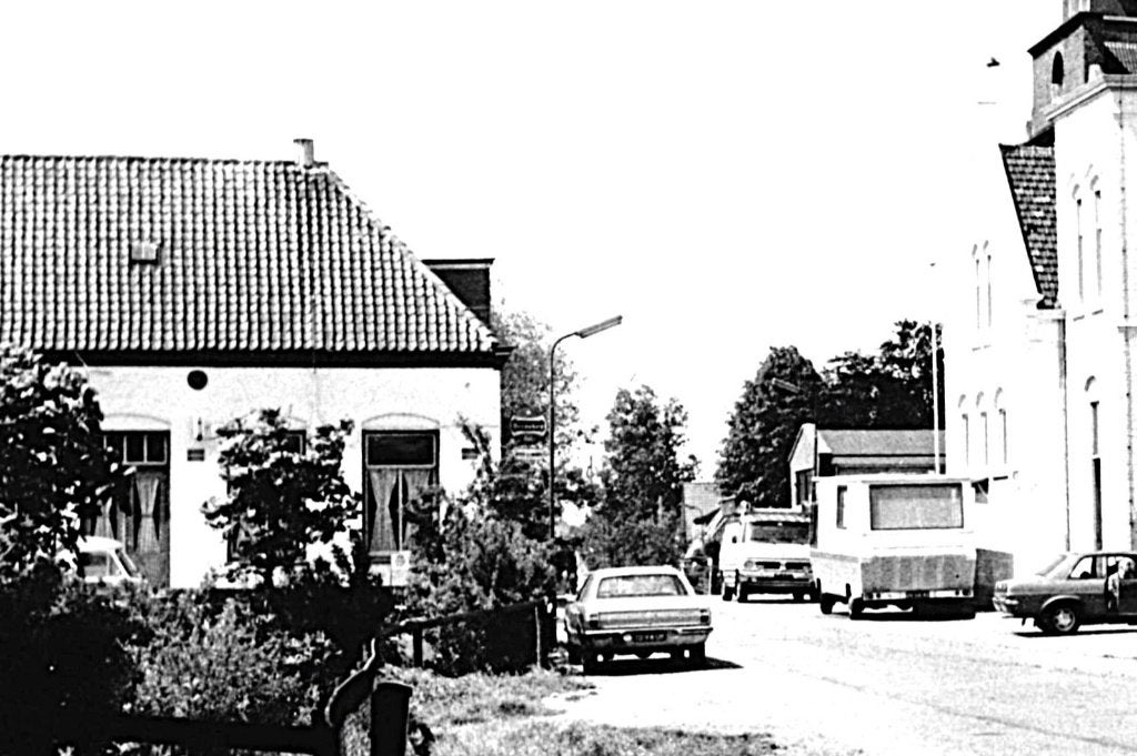700899	Warder	NH	hoofdstraat 	Nette oude kaart onbeschreven, Ophalen of Verzenden, 1960 tot 1980, Gelopen, Noord-Holland
