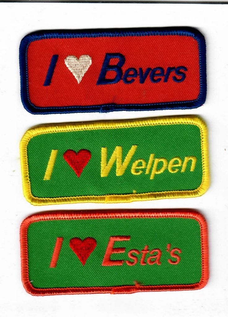 scouting fun insignes I love, 1- per stuk  welpen verkocht, Verzenden, Nieuw, Embleem, Speld of Insigne