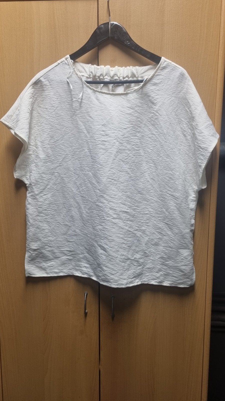 Nieuw ecru Hema shirtje maat L, Overige kleuren, Maat 42/44 (L), Nieuw, Ophalen of Verzenden