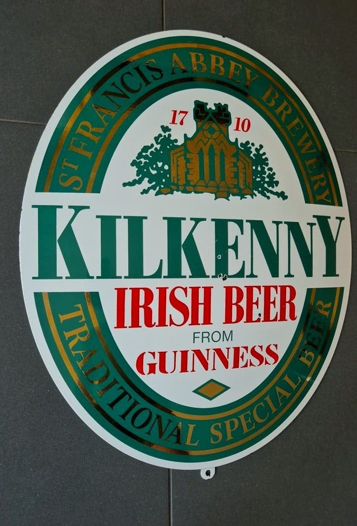 Kilkenny Emaille Reclame bord, Verzamelen, Ophalen of Verzenden, Gebruikt, Reclamebord, Plaat of Schild, Overige merken