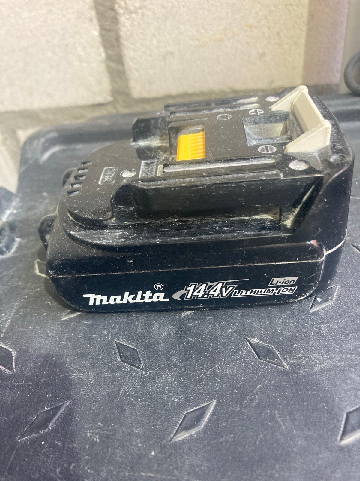 Makita Li-ion Accu BL1415 14.4V 1.3Ah - Werkt perfect, Ophalen of Verzenden, Gebruikt