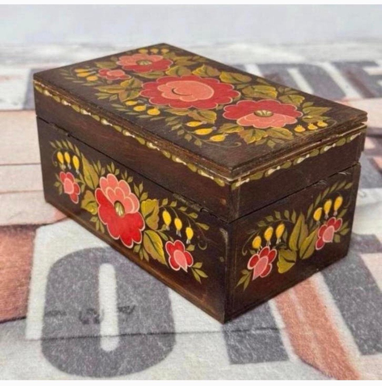 Antiek vintage sieradendoos hout gelakte doos Kashmir India, Ophalen of Verzenden