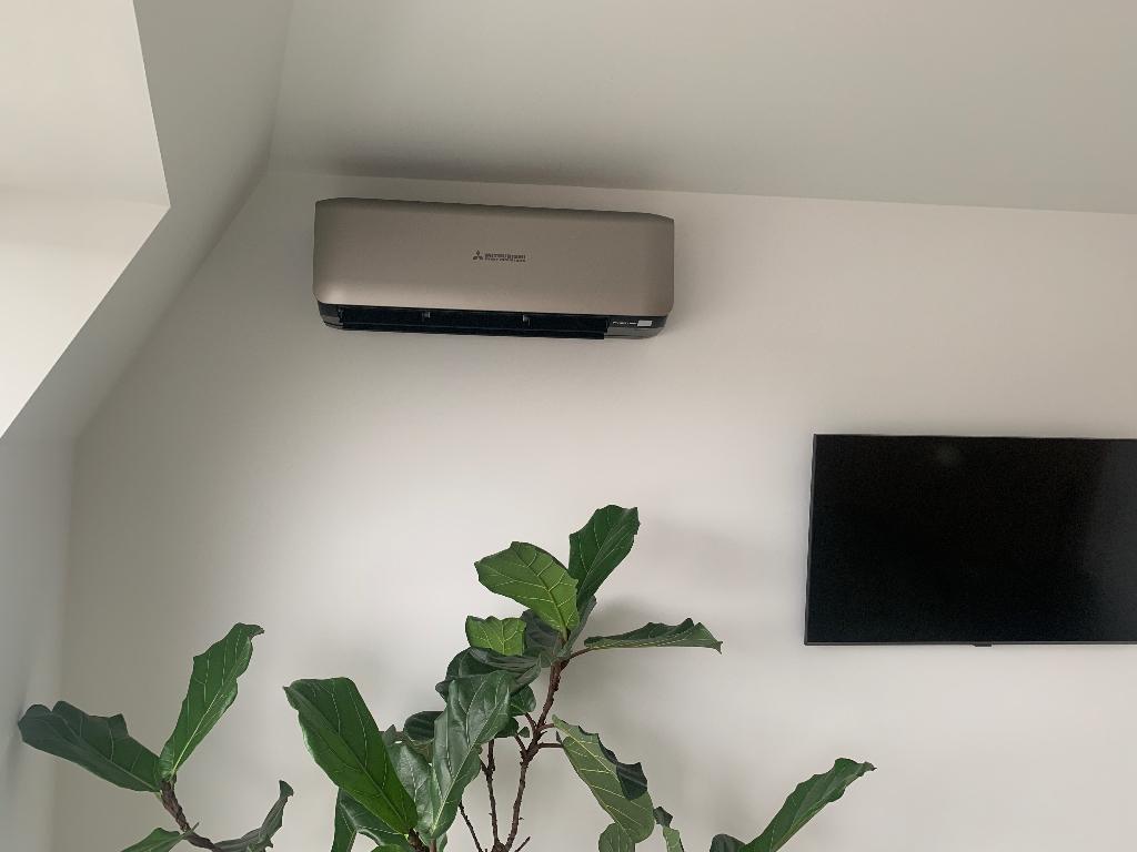 Split airco bijvullen reparatie afpersen vacuumeren R32 410A, Ophalen, Wandairco, Minder dan 60 m³, 3 snelheden of meer