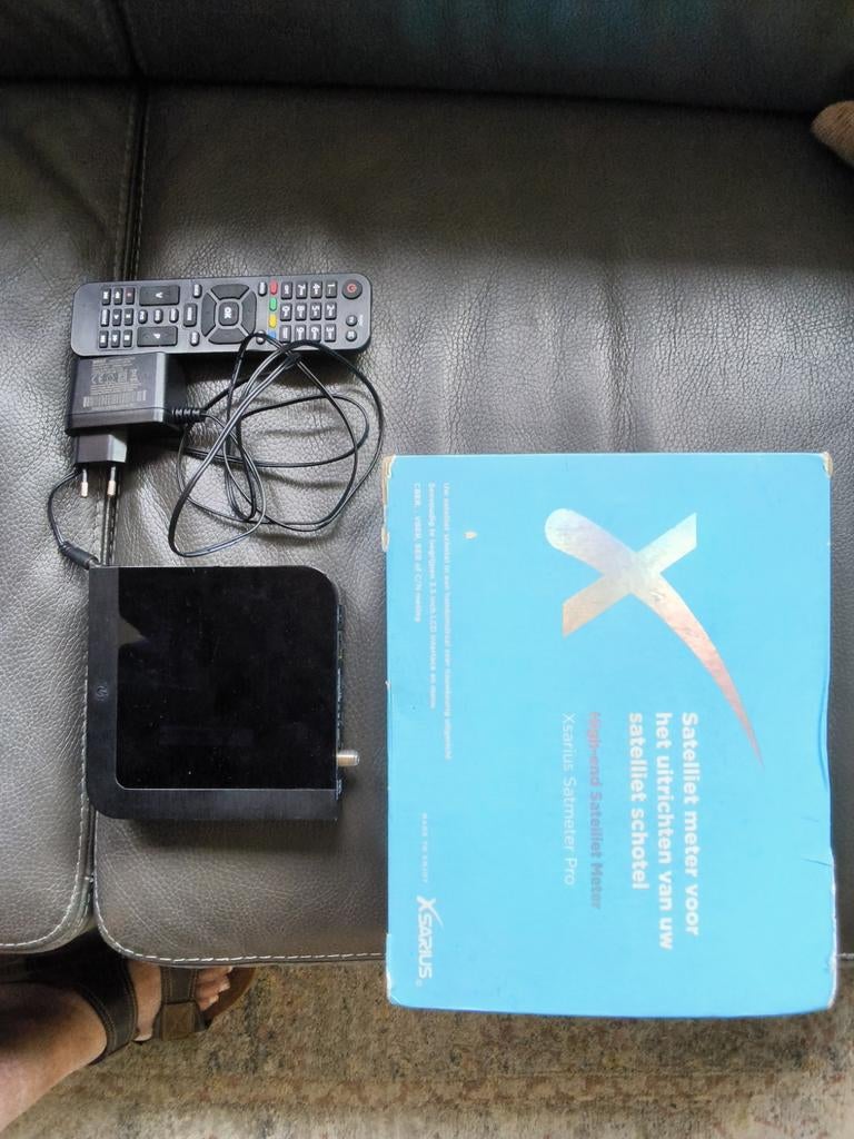 Canal Digitaal MZ-102 ontvanger en Xsarius Satmeter Pro, Ophalen