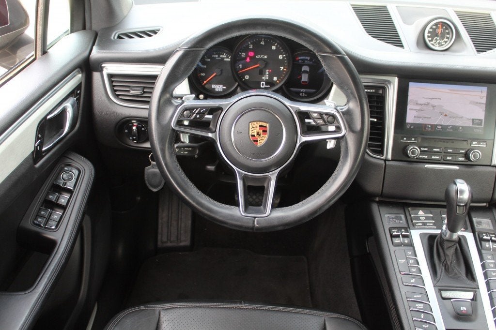 Foto 47 van Porsche MACAN 3.0 GTS Sport Chrono /Leer/ Sportuitlaat/ Trek