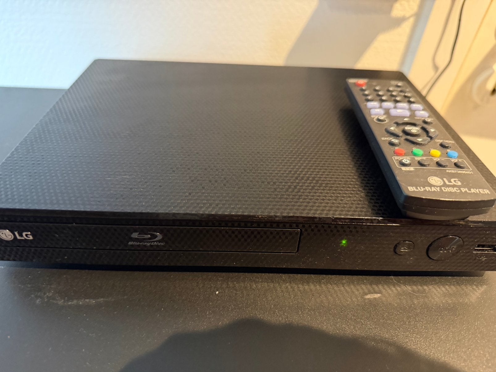 LG BP250 Blu-ray speler + afstandsbediening + HDMI-kabel, Ophalen of Verzenden, Zo goed als nieuw, LG