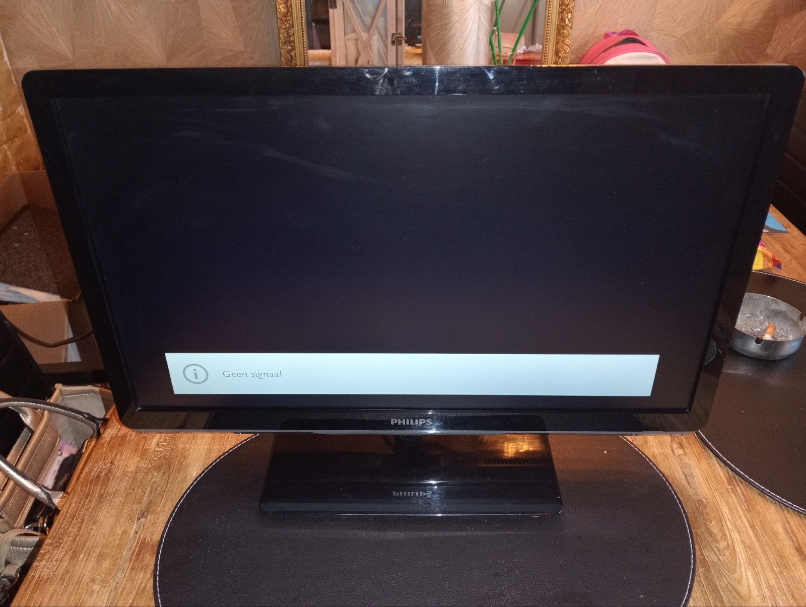 Phililp 22 insh met dvd speler zie foto,s, Ophalen, Zo goed als nieuw, 50 Hz, Overige merken