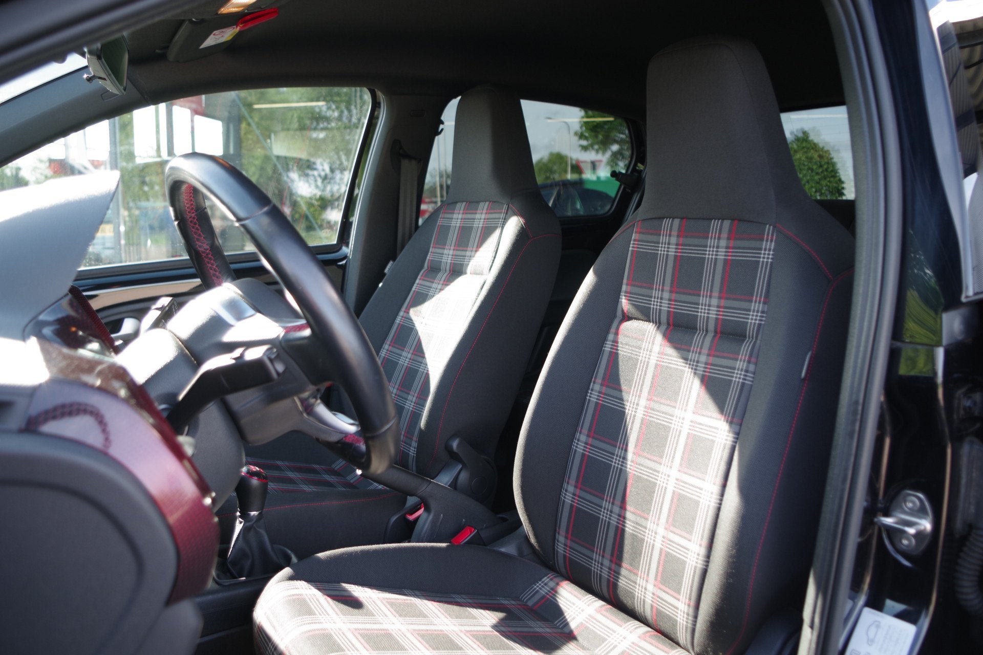Volkswagen up! 1.0 TSI 116 PK GTI, Stoelverwarming, Camera,, Voorwielaandrijving, 116 pk, Zwart, Origineel Nederlands