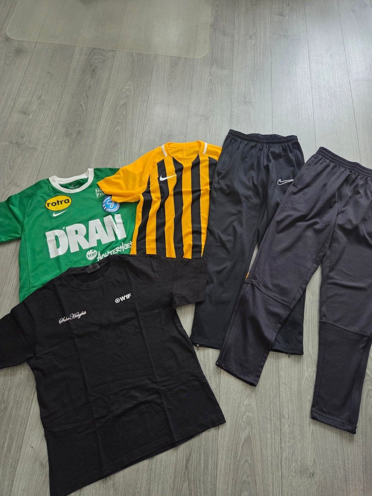 Pakket sportkleding, maat 170-176 / maat S, Ophalen of Verzenden, Zo goed als nieuw, Jongen