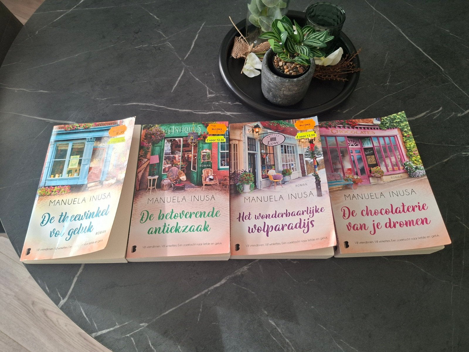 Manuela Inusa boeken set - 4 romans, Boeken, Ophalen of Verzenden, Zo goed als nieuw, Manuela Inusa, Nederland