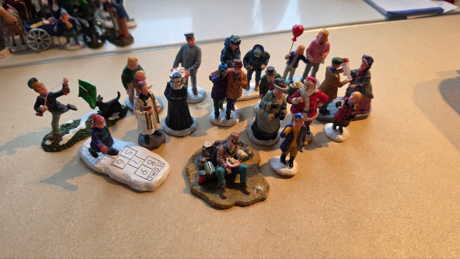 16 lemax figuren, Ophalen of Verzenden, Gebruikt