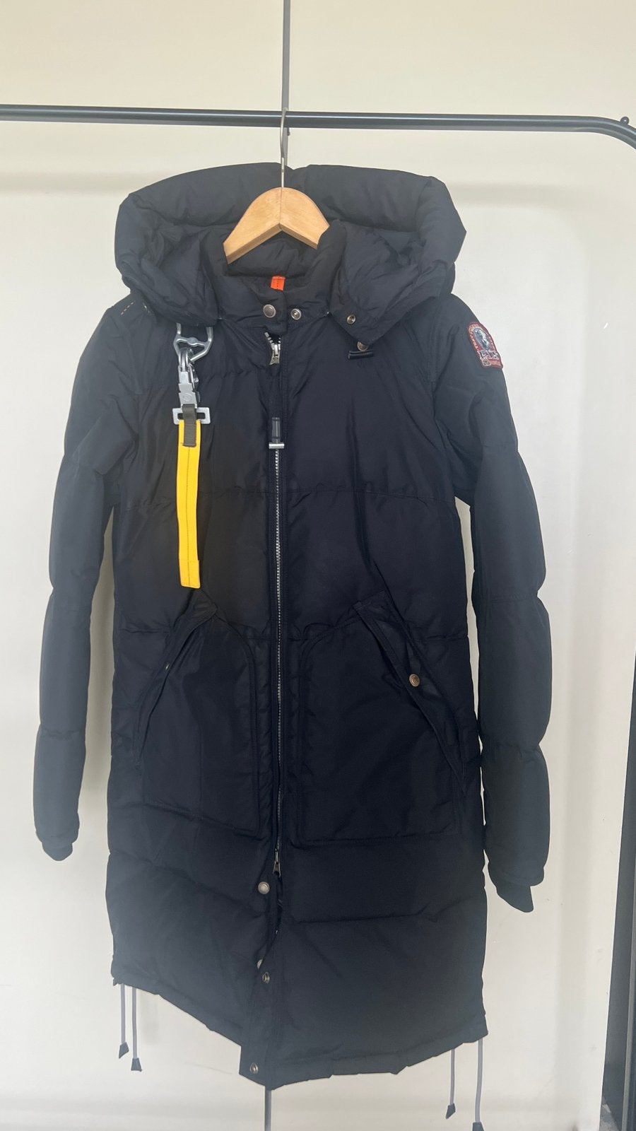 Parajumper Long Bear winterjas Maat M, Kleding | Dames, Jassen | Winter, Ophalen of Verzenden, Gedragen, Maat 38/40 (M), Zwart
