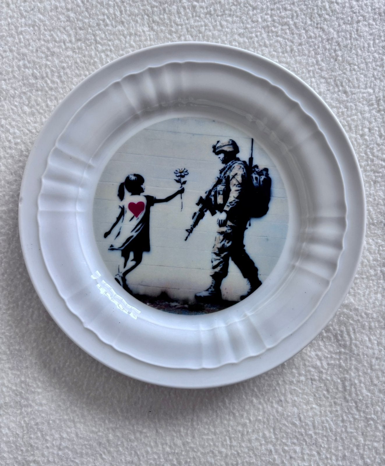 Wandbordje Love van Banksy, Verzenden, 17 cm, Zwart, Zo goed als nieuw