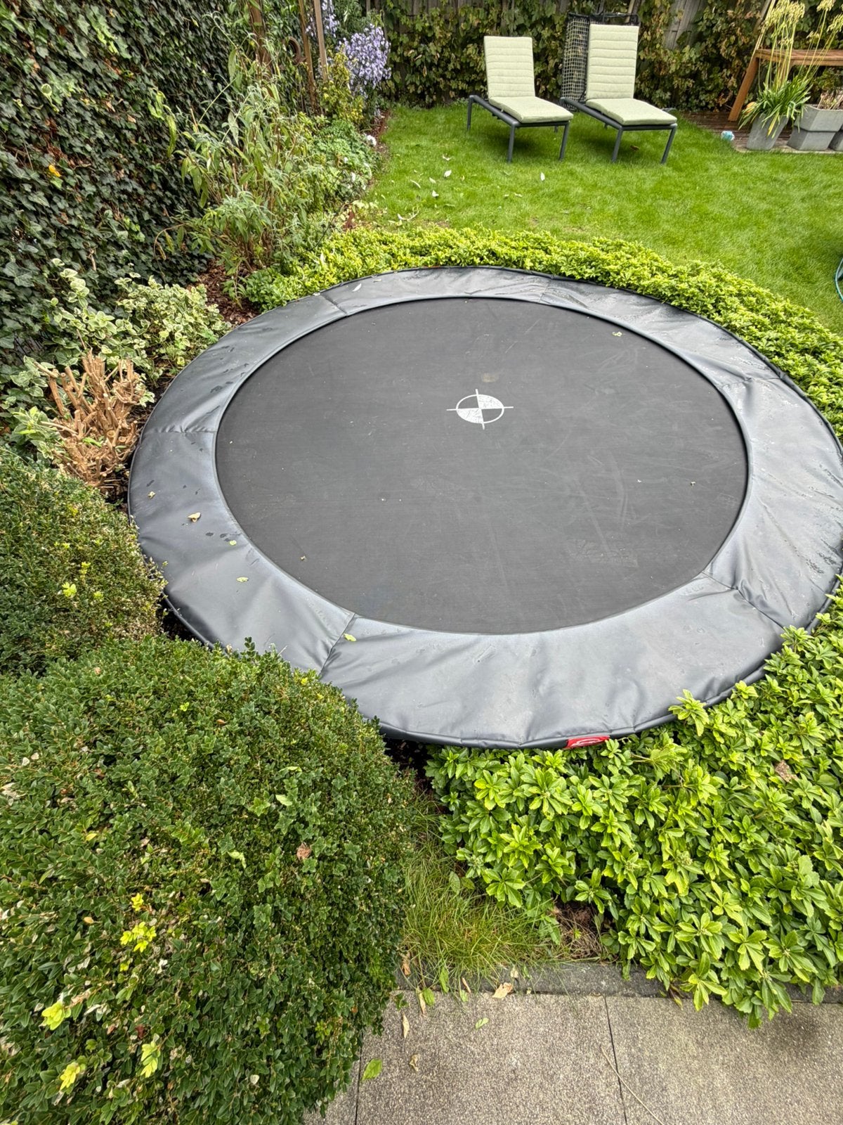 Foto 2 van Berg inground trampoline 330 grijs