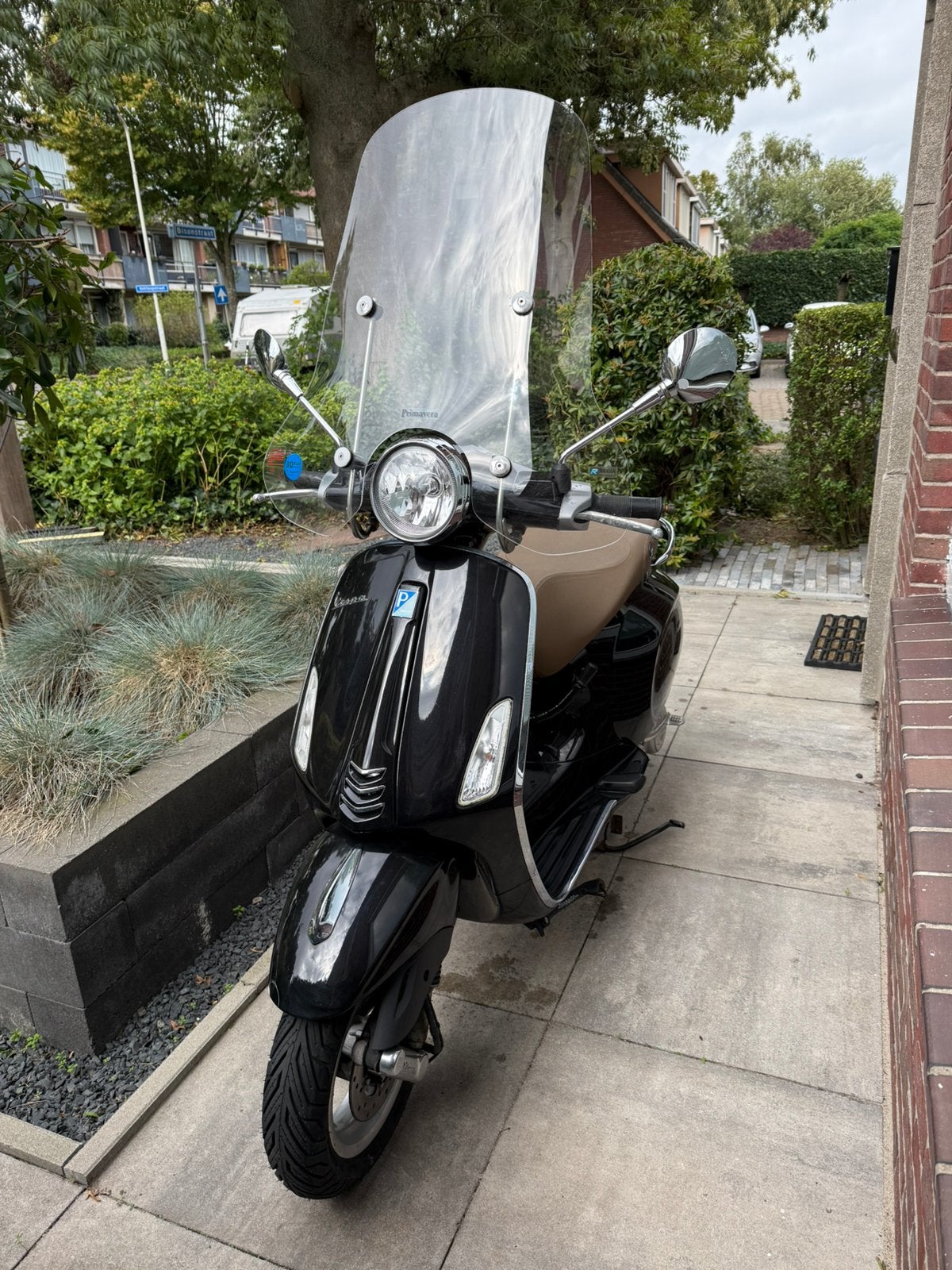 Vespa Primavera zwart 2017 |  12.000 km | Recent onderhoud, Ophalen, Gebruikt, Overige modellen, Maximaal 45 km/u