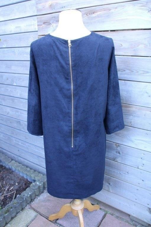 Jurk donkerblauw suede look Vanilia mt 40 Vaste prijs, Kleding | Dames, Maat 38/40 (M), Blauw, Vanilia, Ophalen of Verzenden
