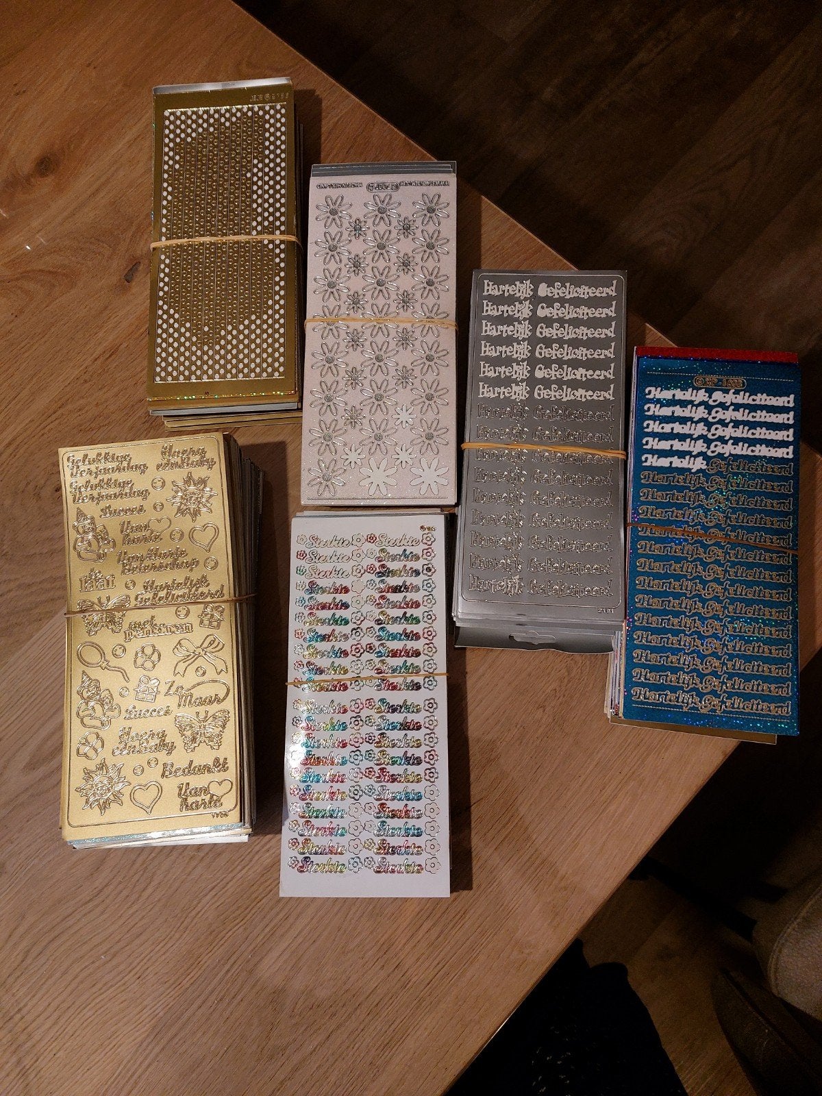 Grote collectie stickers en plaatjes voor kaarten, Ophalen, Meerdere stickers