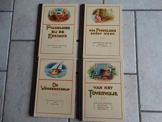 4 boeken van Piggelmee. Zie omschrijving., Ophalen of Verzenden, Zo goed als nieuw, Van Nelle, Plaatjesalbum