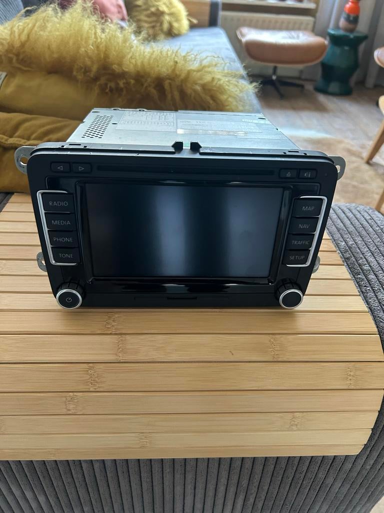 VW Golf 510 autoradio met code, Ophalen of Verzenden, Gebruikt