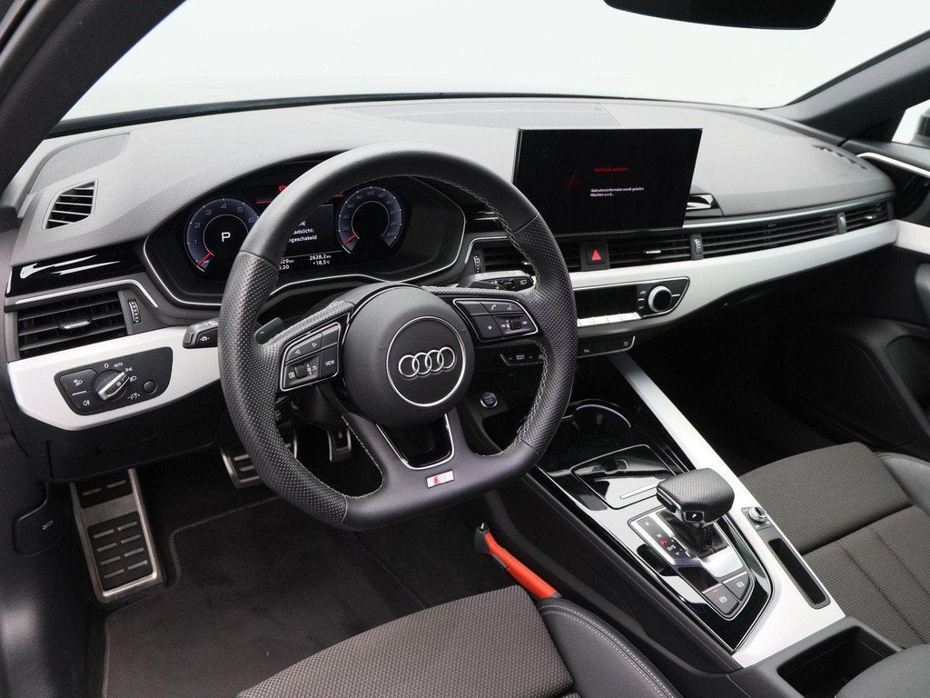 Audi A4 Avant 35 TFSi 150 Pk Automaat S Line Competition | C, Auto's, Audi, Gebruikt, 4 cilinders, Origineel Nederlands, Zilver of Grijs