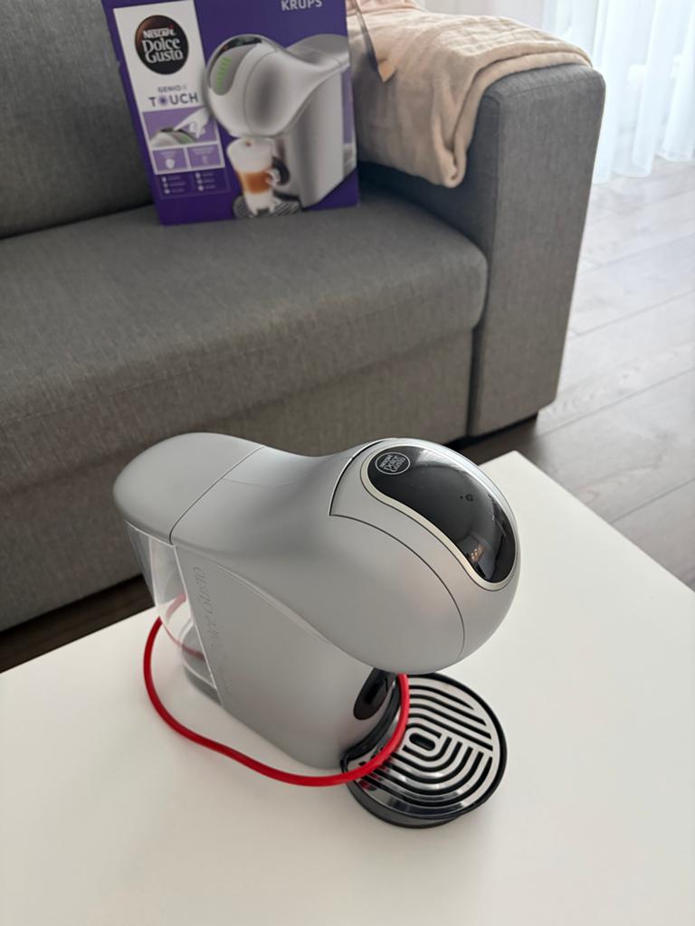 Dolce Gusto koffiezetapparaat - Zo goed als nieuw, Witgoed en Apparatuur, Koffiezetapparaten, Ophalen of Verzenden, Zo goed als nieuw