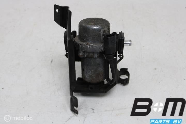 Elektrische onderdrukpomp Audi Q7 4L 4.2 8E0927317B, Gebruikt