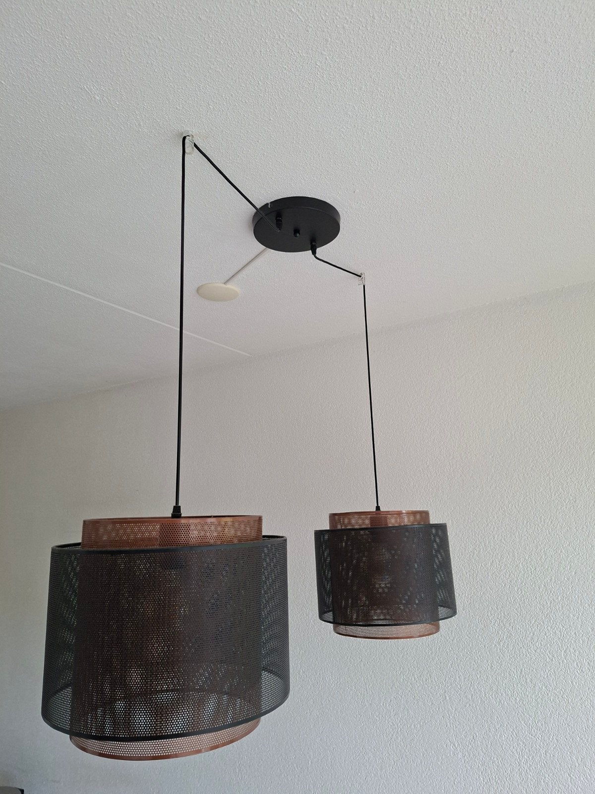 Moderne hanglamp met dubbele kap - Zwart en koper, Ophalen, Gebruikt, Metaal, Modern, Industrieel