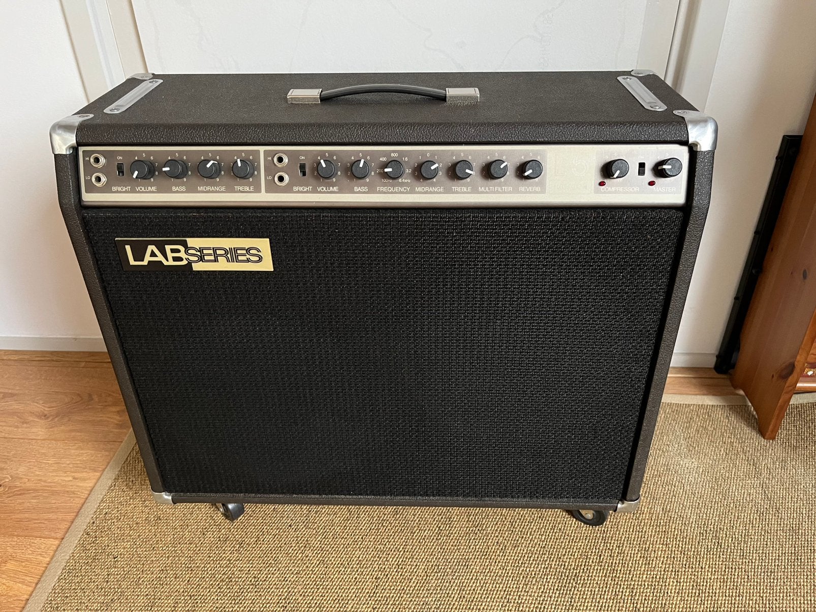 Labseries L5 nieuwstaat incl. hoes, manuals etc.